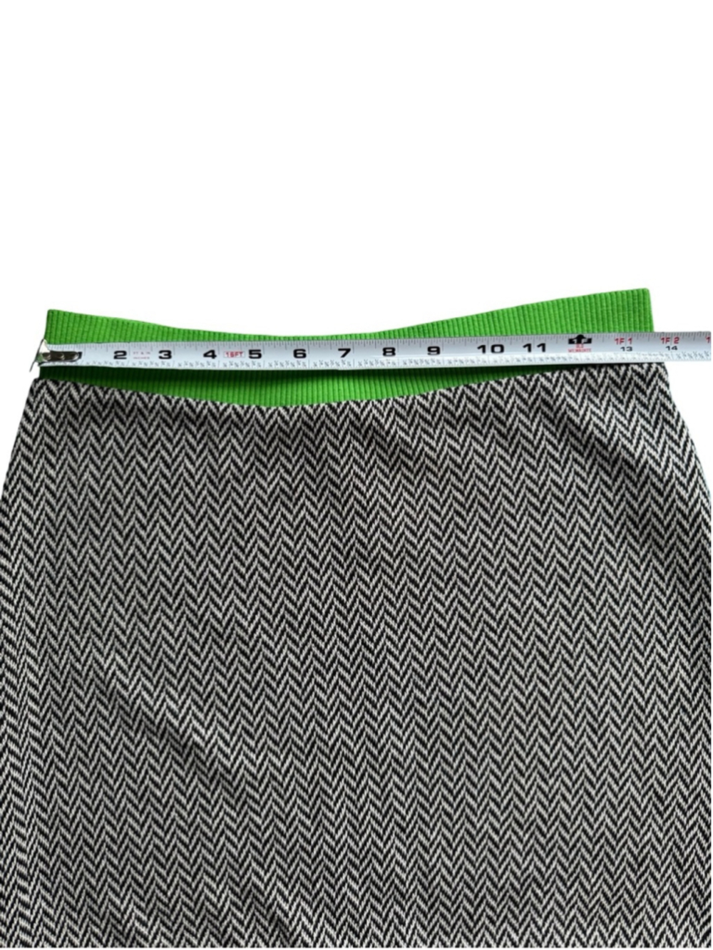 Zara Black & White Chevron Mini Skirt with Bright Green Trim Size M Y2K - Picture 7 of 7